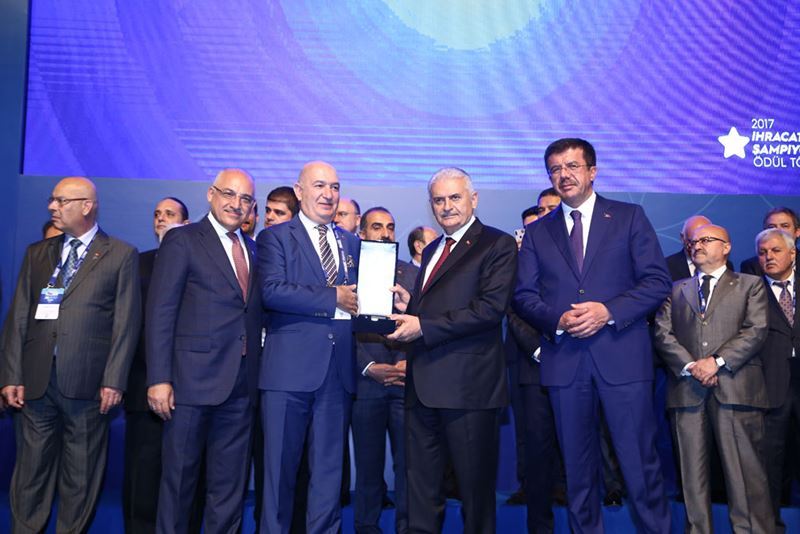 hazir-giyim-ve-deride-lideriz-4